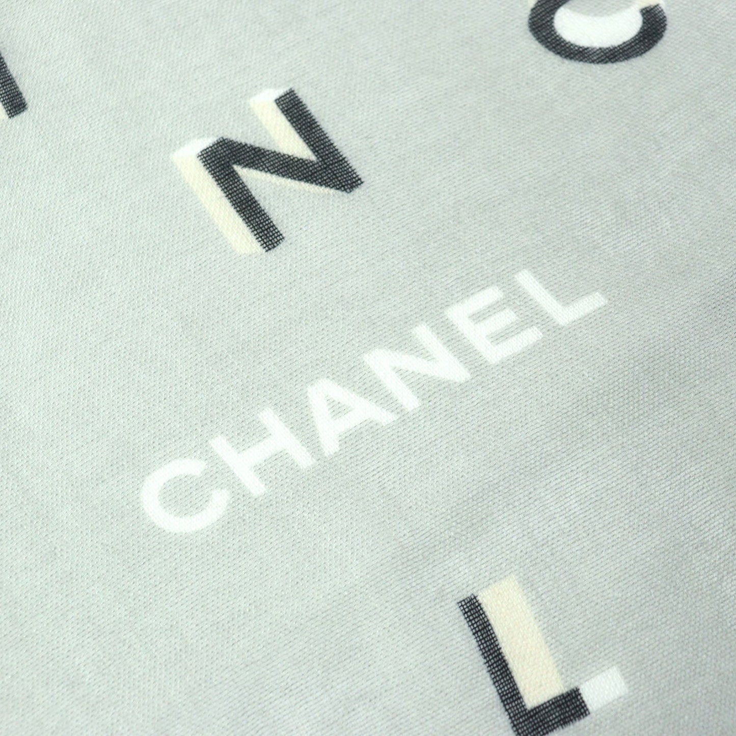 CHANEL Stall 21B Main: 80% cashmere, Main: 20% silk Gray type Women
