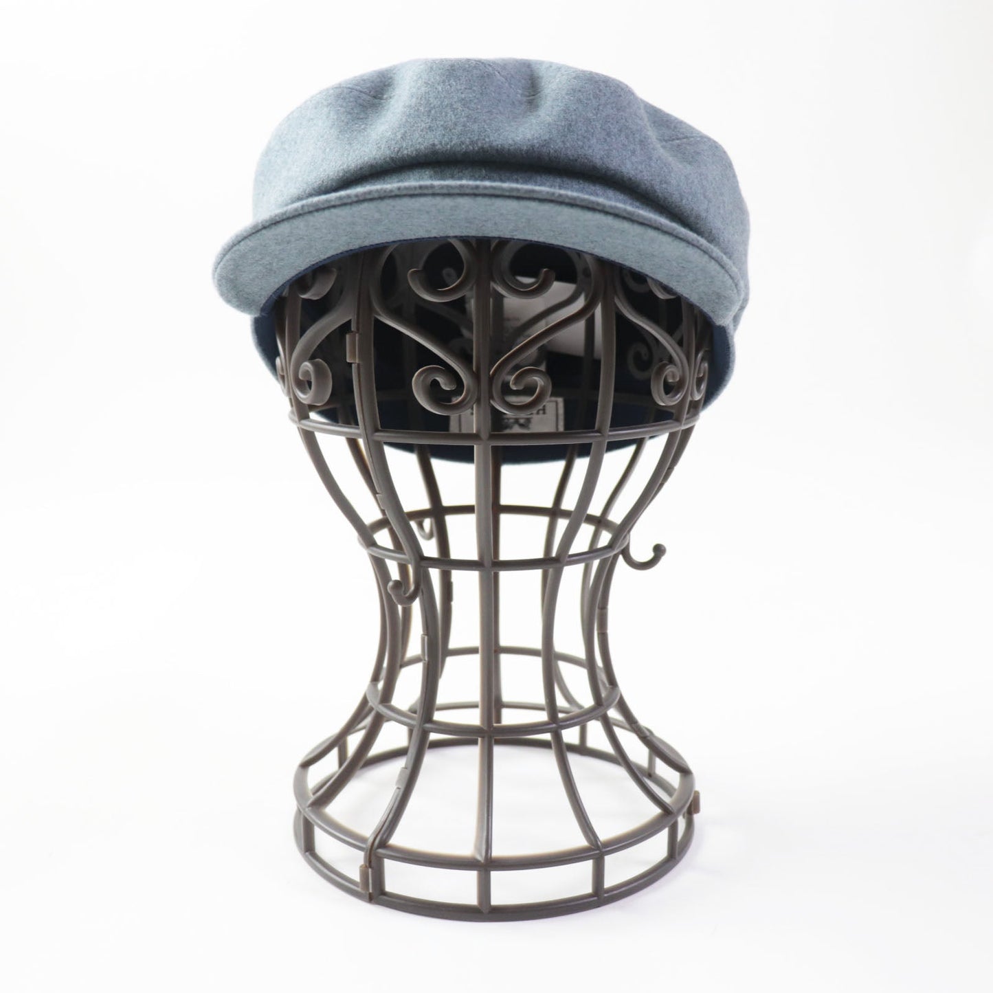 HERMES Casquette Outer: 100% cashmere, Lining: 65% viscose (rayon), Lining: 35% silk, Lining trim: 56% cotton, 44% viscose Lining decoration: 100% polyester blue Dauville Women 57