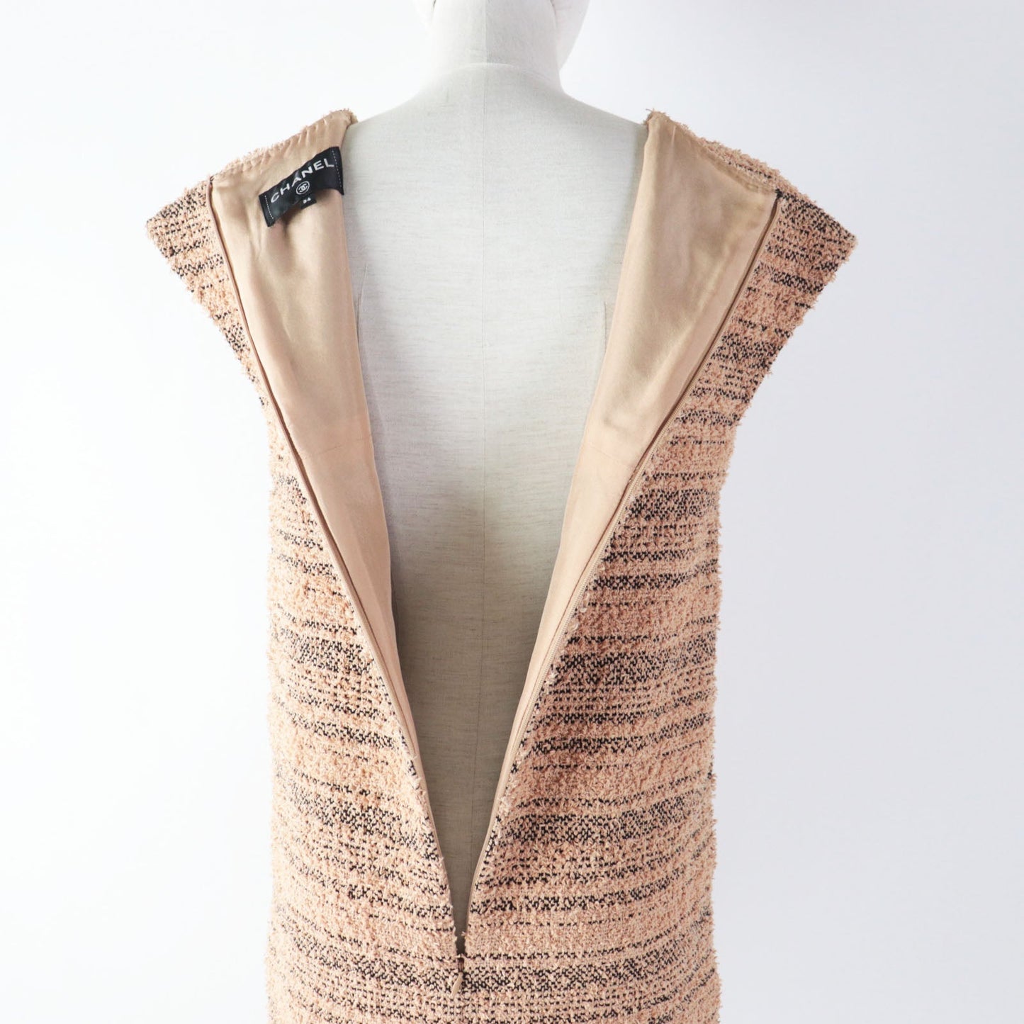 CHANEL one piece P57978 Outer: 89% cotton, Outer: 11% polyester, Lining: 100% silk Beige black Women 34