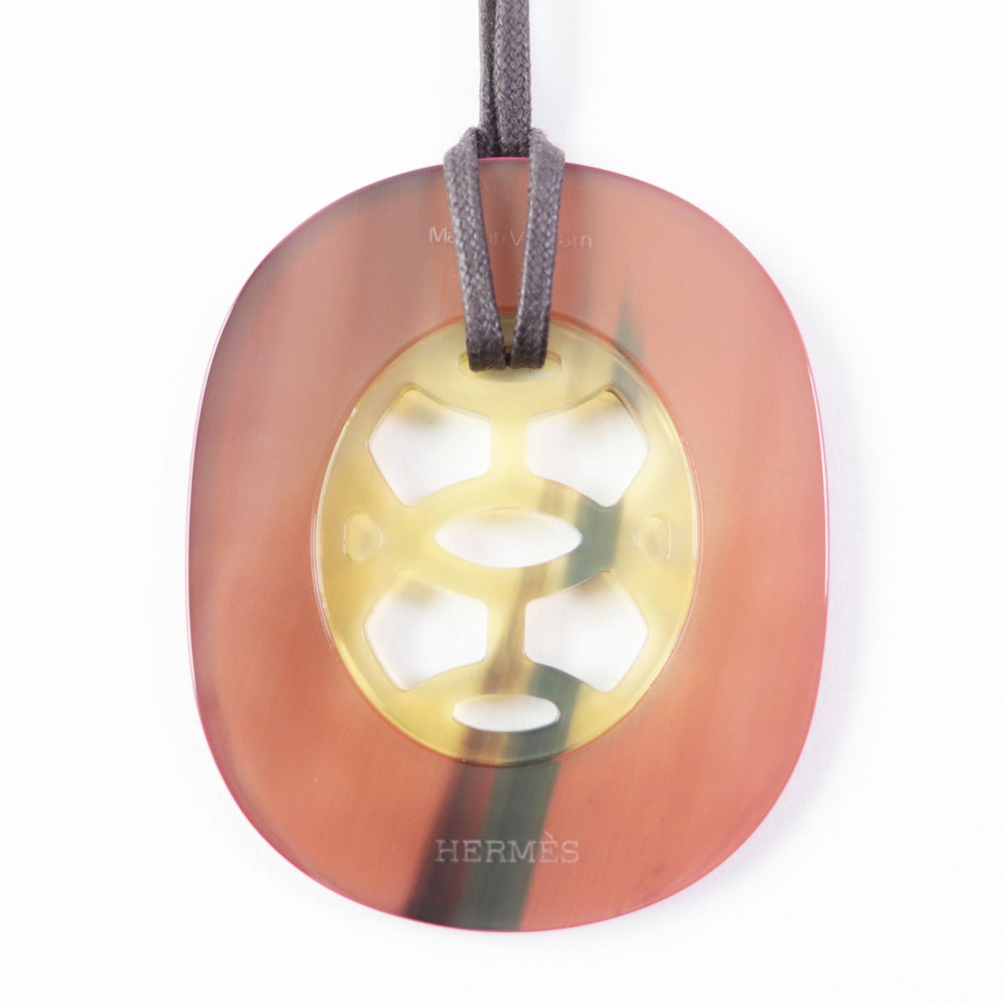 HERMES Necklace Buffalo horn, lacquer, leather pink Lift GM Women