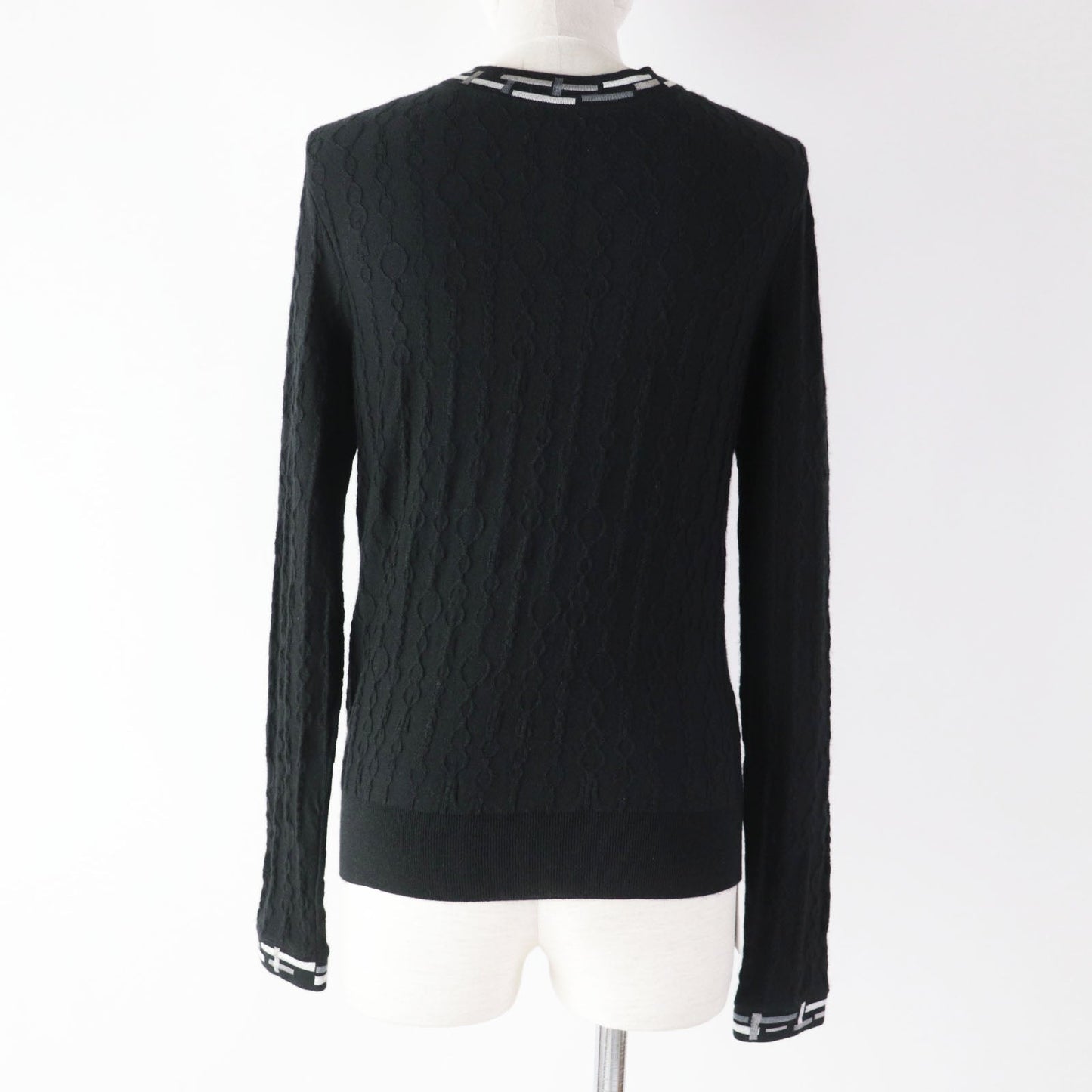 HERMES knit 3H2619DA Outer fabric: 46% cashmere, Outer fabric: 46% silk, Outer fabric: 7% nylon, Outer fabric: 2% polyurethane, Collar and cuffs: 50% silk, 42% cashmere, 6% nylon, 2% polyurethane black De Re Boucle Women 34
