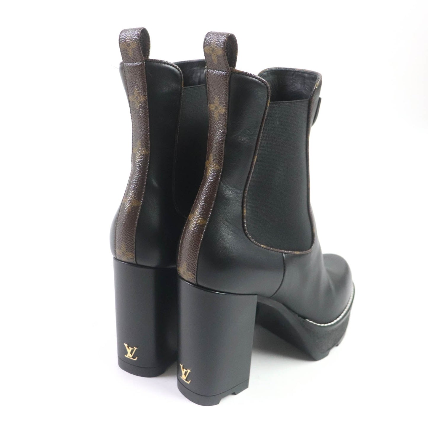 LOUIS VUITTON short boots 1AABB7 Main: Leather black Bobur Line Ankle Boots Women 38