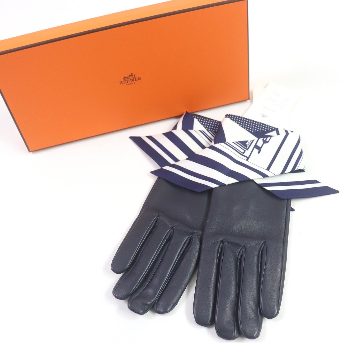 HERMES gloves Main: Lamb leather, Lining and scarf: 100% silk Navy Women 7.5