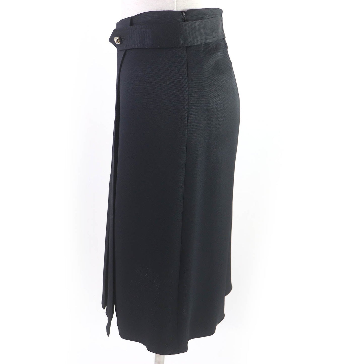 HERMES Wrap skirt Outer: 57% rayon, Outer: 43% silk, Lining: 65% rayon, Lining: 35% silk, Piping: 75% rayon, 25% silk Dark navy Women 40