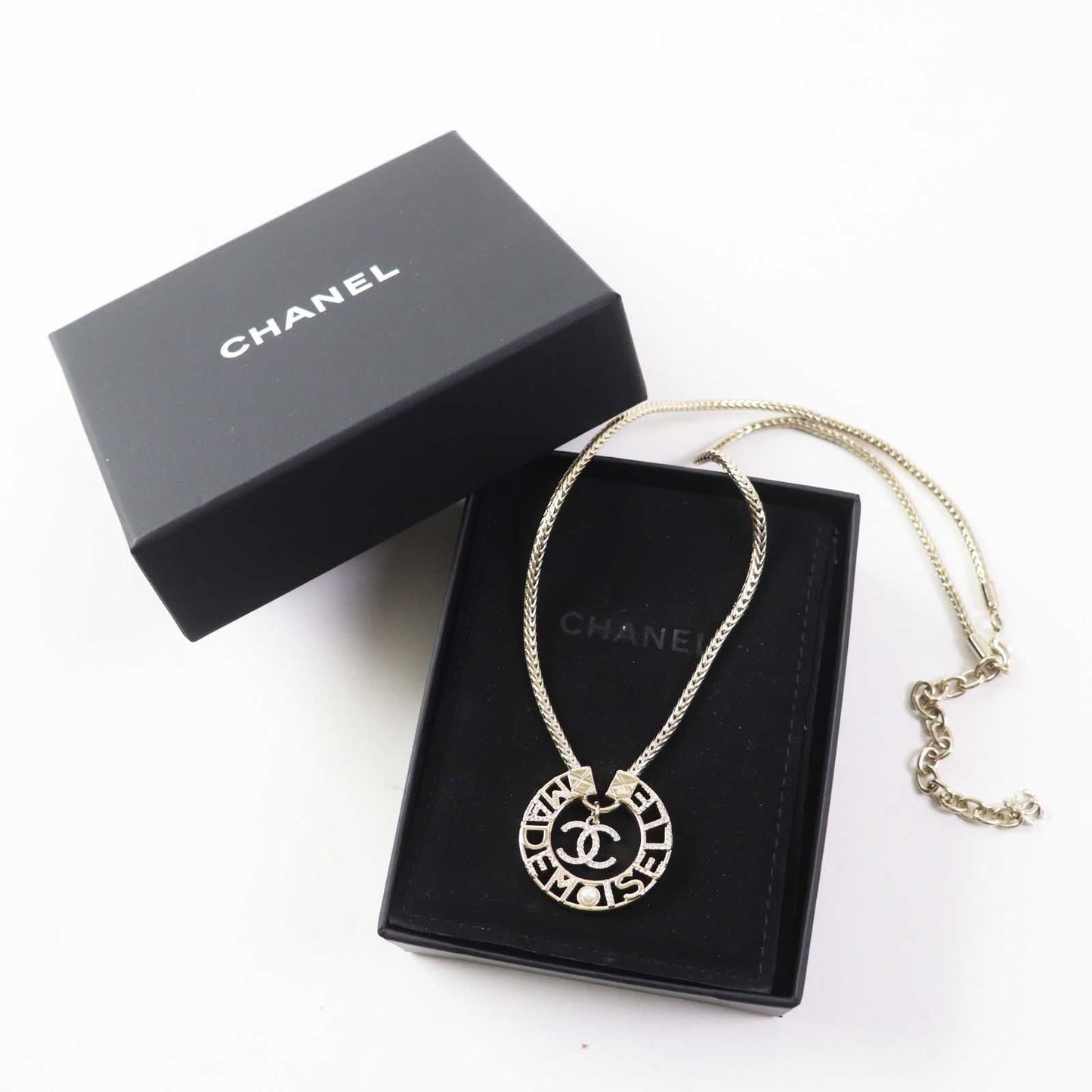 CHANEL Necklace Y22X Gold Plated, Faux Pearl, Rhinestone gold MADEMOISELLE Women