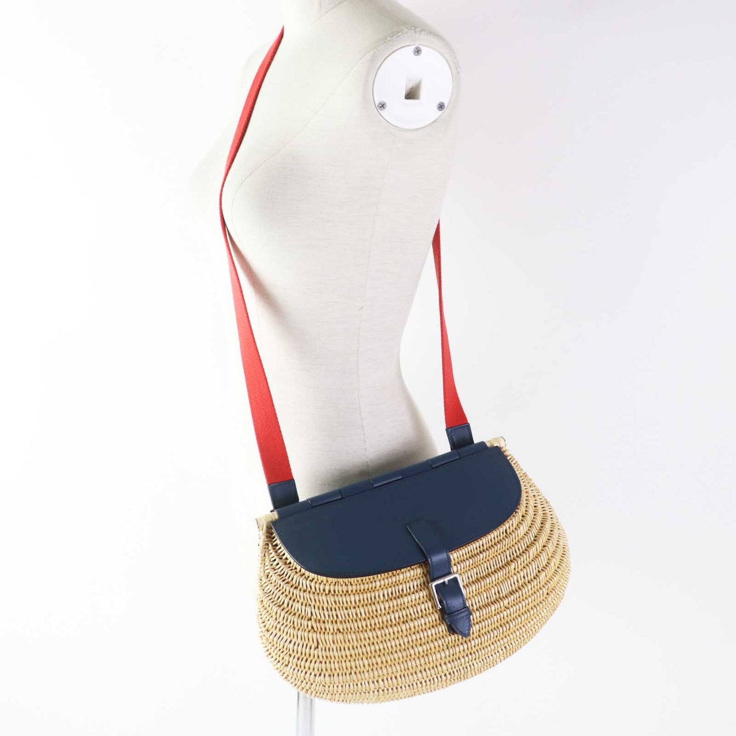 HERMES Shoulder Bag Swift Ocea Blue type Natural fishing basket Women