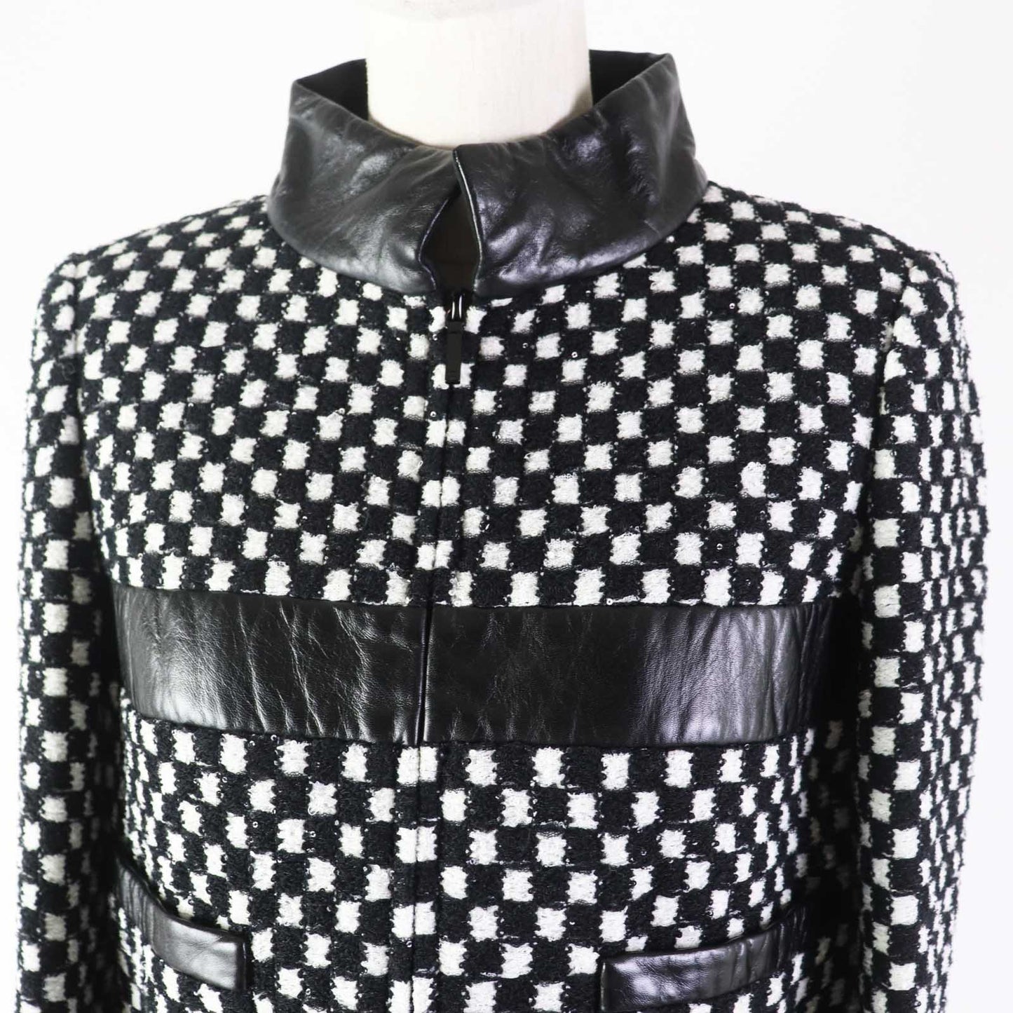 CHANEL Other outerwear P57185 Outer: 59% nylon, Outer: 41% polyester, Lining: 100% silk, Other: 100% lambskin Other: 100% cotton Black White Tweed jacket Women 34