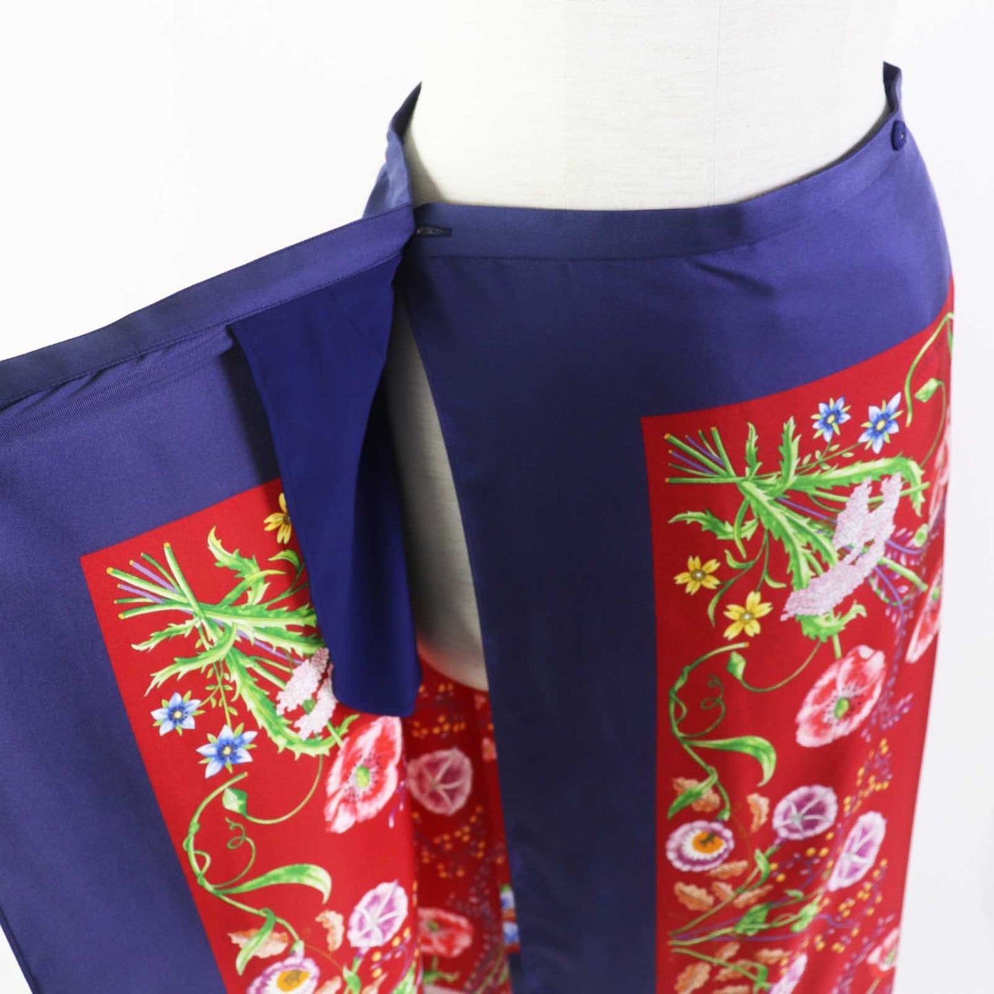 GUCCI Wrap skirt 676553 Main: 100% silk Navy red Women 36