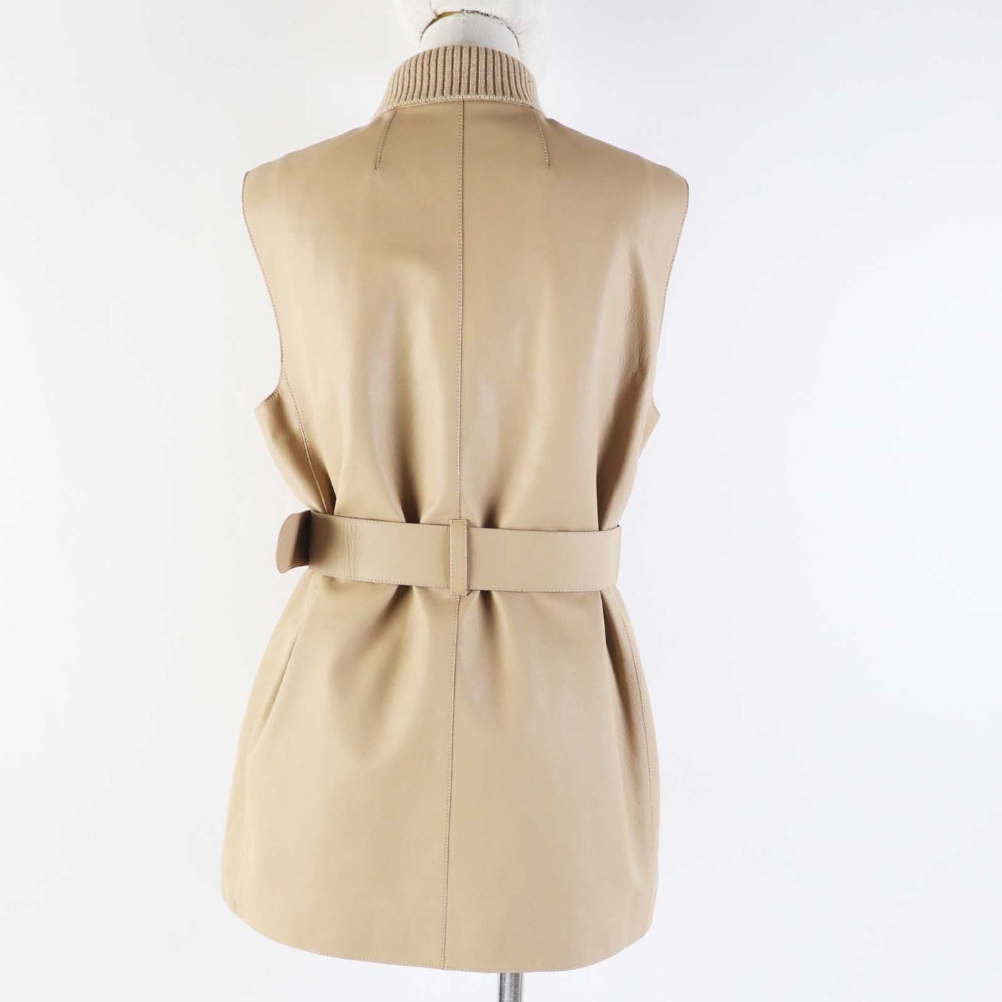 HERMES Vest 3E1216D8 Main: Goatskin Part: Cashmere 61%, Cotton 34%, Polyamide 4%, Polyurethane 1% Lining: Polyester 66%, Cotton 34% Other: Cashmere 55%, Polyester 45% beige Women 36