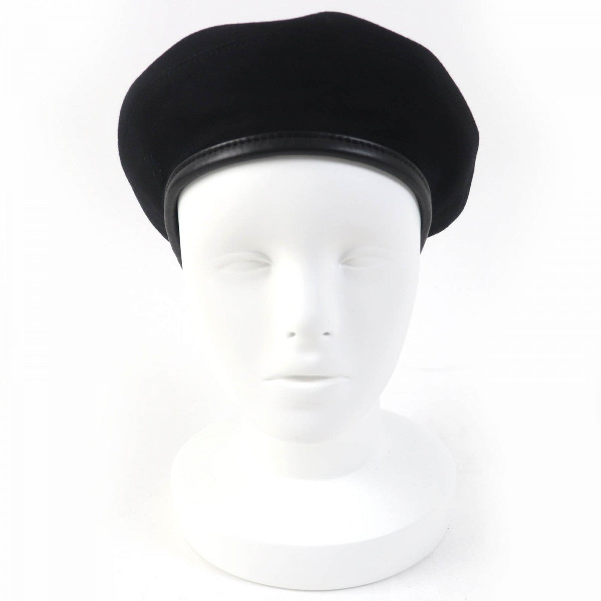 HERMES beret Main: 100% cashmere, Part: Lamb leather, Lining: 65% rayon, Lining: 35% silk black Women 58