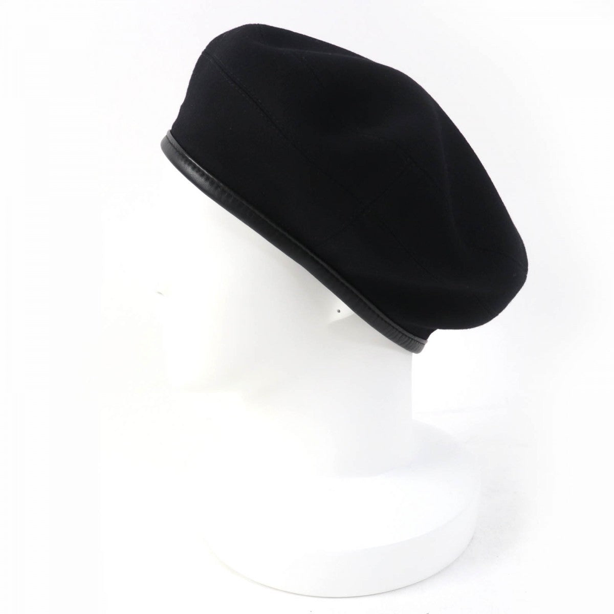 HERMES beret Main: 100% cashmere, Part: Lamb leather, Lining: 65% rayon, Lining: 35% silk black Women 58