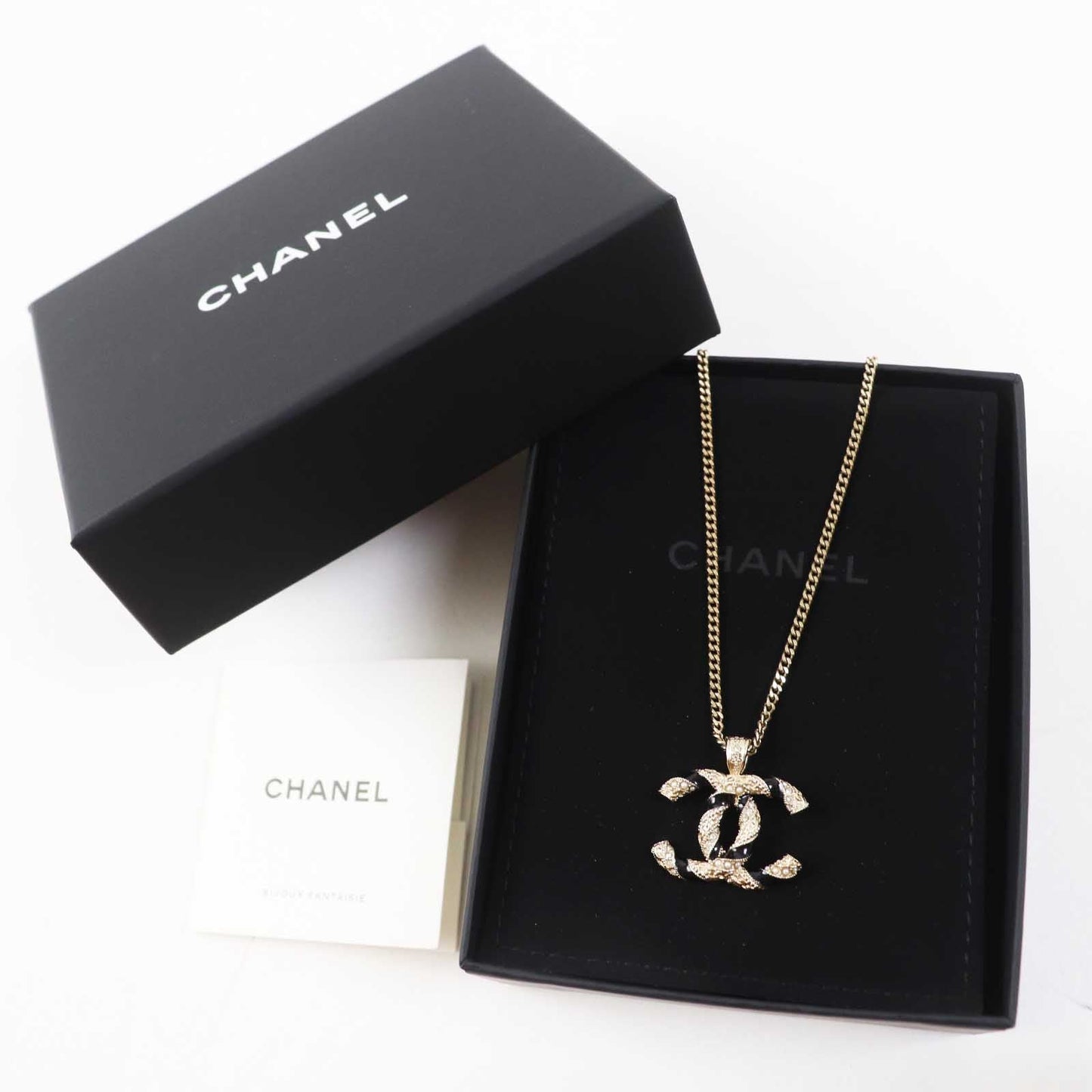 CHANEL Necklace A21C Metal.Faux pearl.Rhinestone Gold black Women