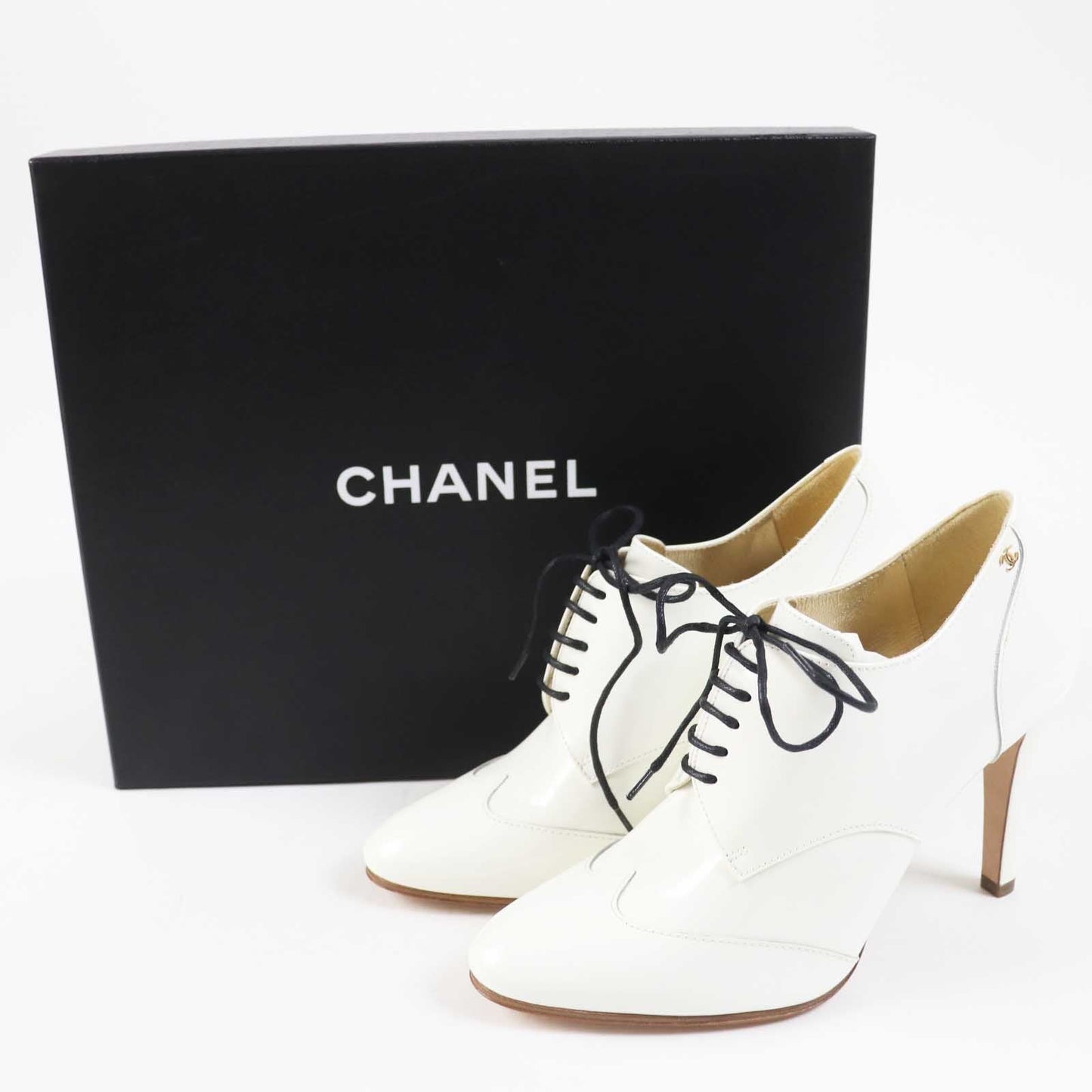 CHANEL Booties 17A G33057 Main: Patent leather white Women 36