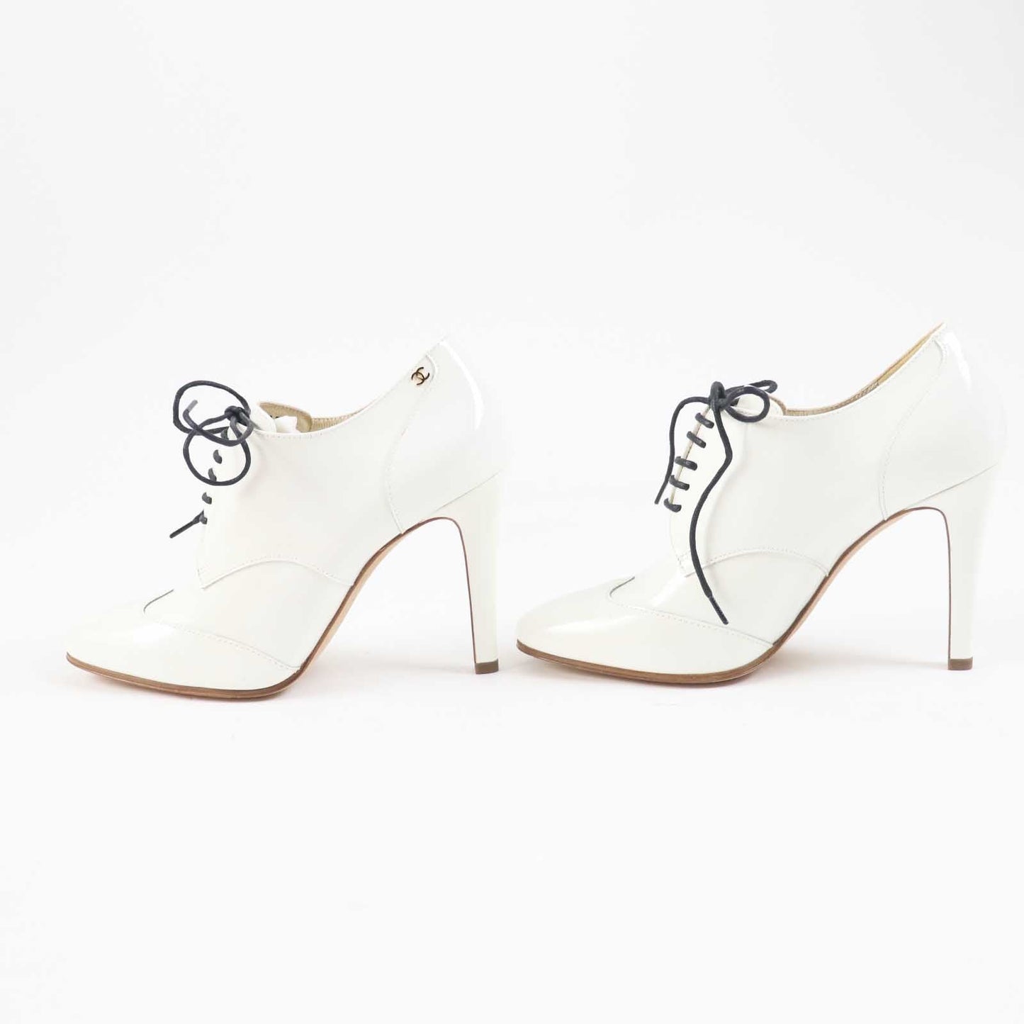 CHANEL Booties 17A G33057 Main: Patent leather white Women 36