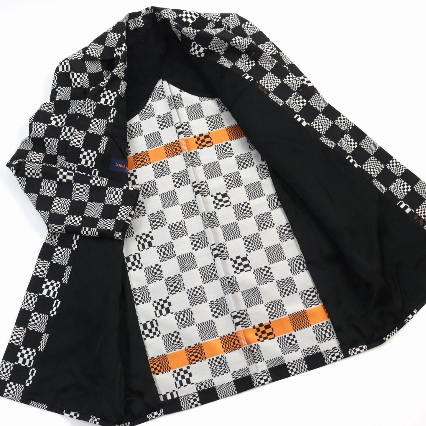 LOUIS VUITTON Chester coat HKC71W Outer: 68% wool, Outer: 32% polyester, Lining: 30% cupra, Lining: 27% acetate, Lining: 24% rayon Black White mens 50