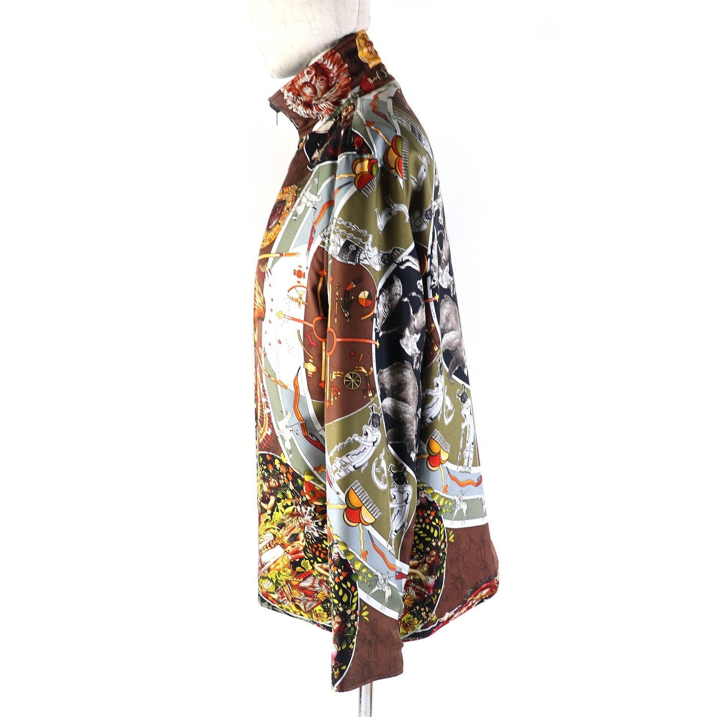 HERMES No color jacket Outer: 100% silk, Filling: 100% polyester, Lining: 100% cotton, Lining: 85% polyester, Lining: 15% nylon Brown type Multicolor LES MYTHOLOGIES DES HOMMES ROUGES The legend of the brown men Women