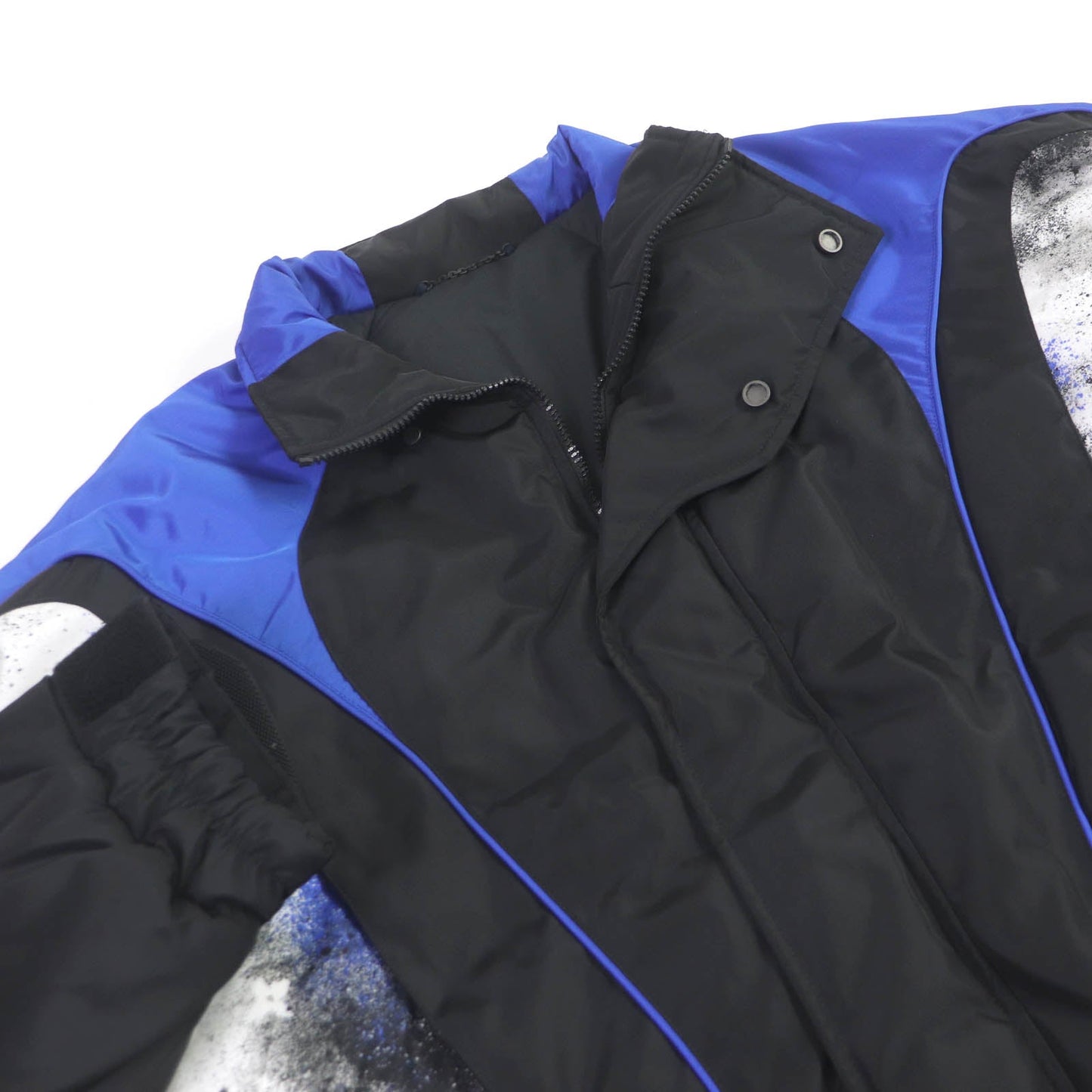 LOUIS VUITTON Nylon jacket HIB30WRWK Outer: 100% cotton, Lining: 51% cotton, Lining: 49% nylon, Filling: 100% nylon Black blue mens 52
