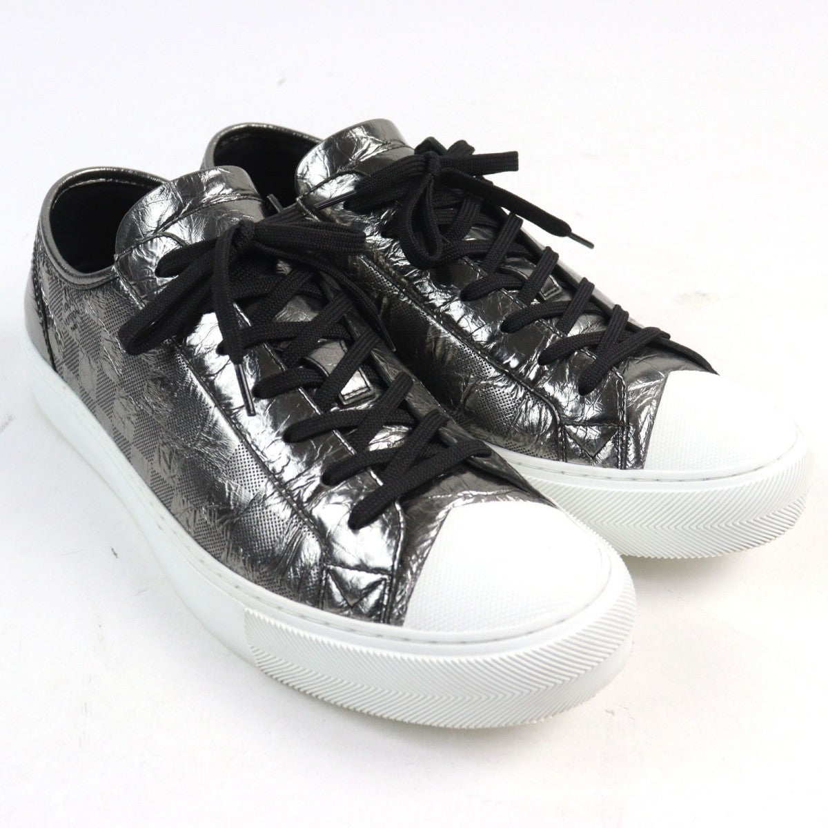 LOUIS VUITTON Low cut sneakers 1A90GA leather Two-tone (black) Tattoo Line 9