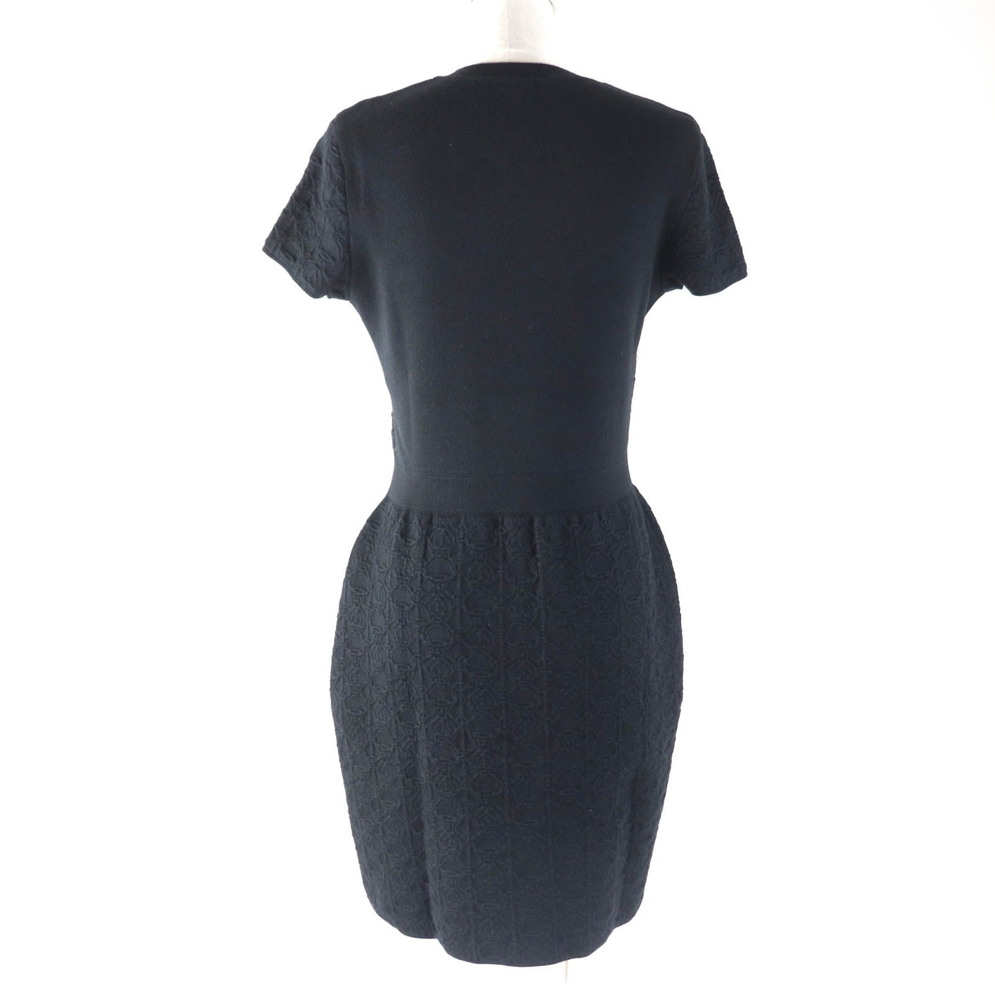 HERMES one piece 3E2500DC Main: 41% cashmere, 41% silk, 9% polypropylene, 8% nylon, 1% polyurethane, 1% polyurethane (partial): 45% cashmere, 45% silk, 9% nylon, 1% polyurethane black Women 40