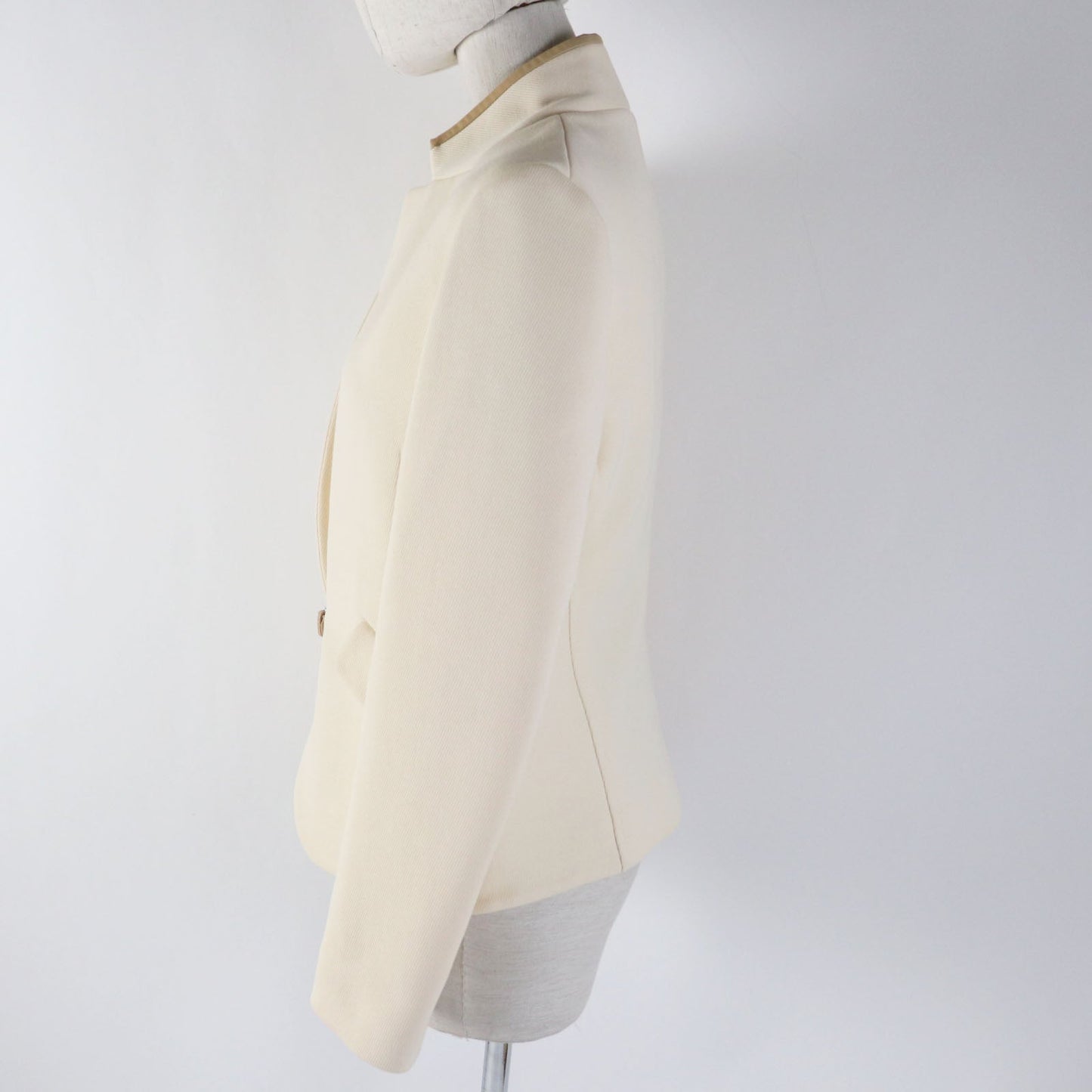 HERMES Other outerwear Outer: 95% wool, Outer: 5% cashmere, Lining: 65% rayon, Lining: 35% silk, Part: sheepskin Ivory beige Prefall collection Women 36