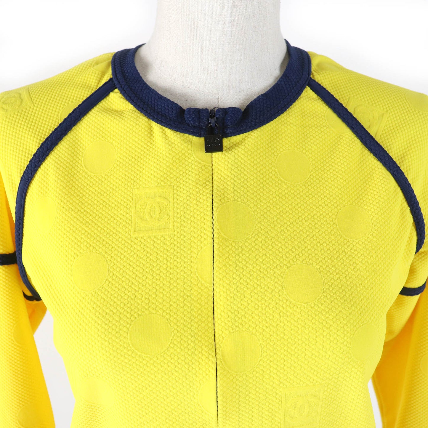 CHANEL Jacket 08P P33377 Main: 84% polyamide (nylon), 16% elastane (polyurethane) Yellow navy Sports line Women 36