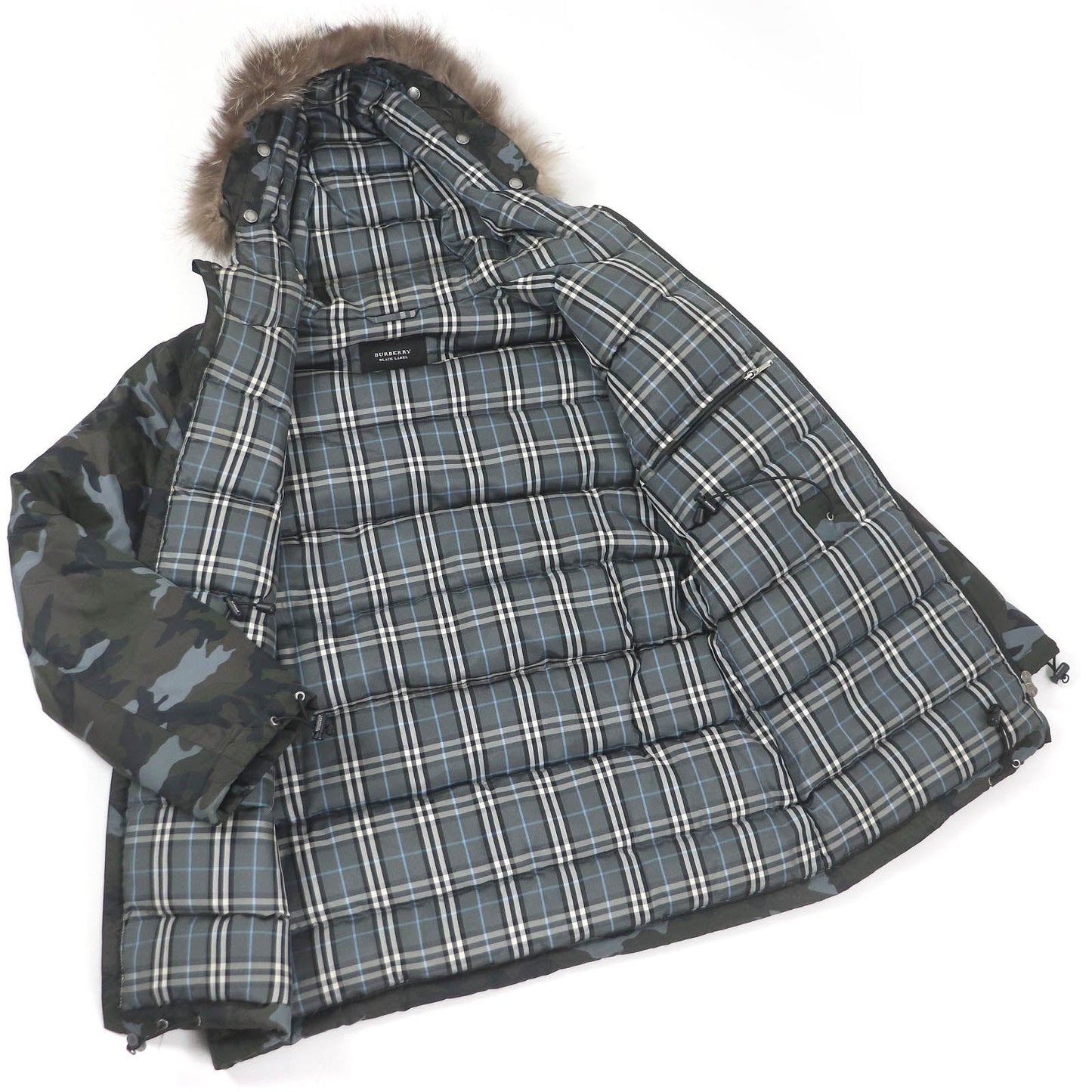 BURBERRY BLACK LABEL Down jacket Main: 100% nylon, lining: polyester, lining: cupra, sleeve lining: cupra, padding: 95% down Khaki type mens M