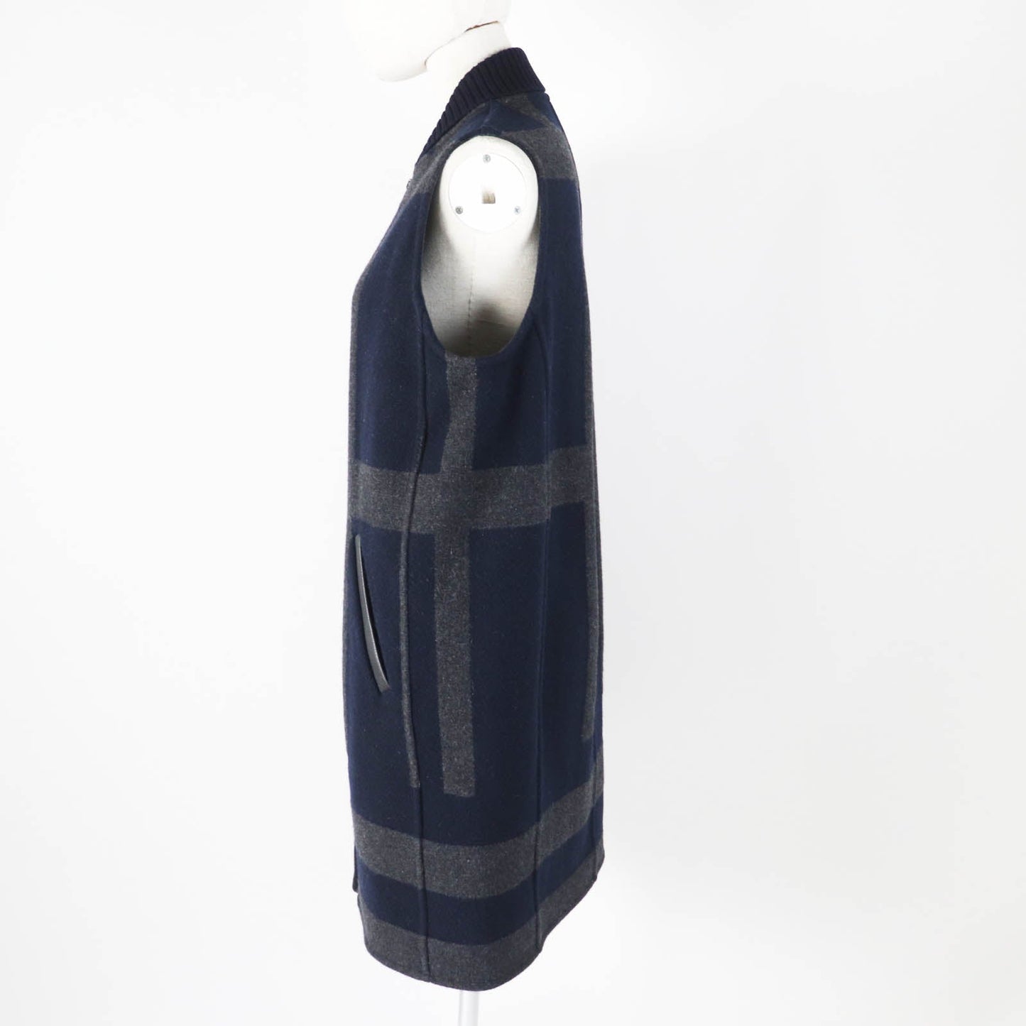 HERMES Vest Main: 98% cashmere, Main: 1% nylon, Main: 1% polyurethane, Part: 92% cashmere, Part: 6% nylon Navy gray Varsity Women 34