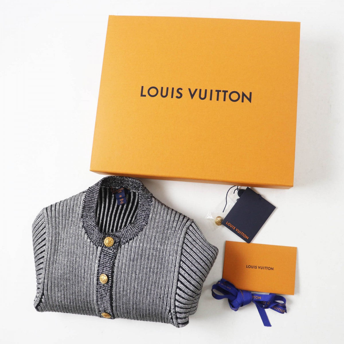 LOUIS VUITTON cardigan Outer material: 47% rayon, 45% wool, 7% nylon, 1% polyurethane Black Grey Trumpet Sleeve Women M