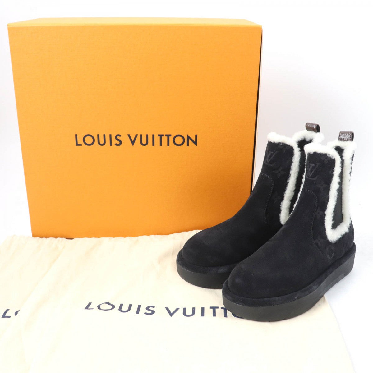 LOUIS VUITTON boots 1ADC6S Main: Suede leather Noir Aspen Chelsea boots Women 37.5