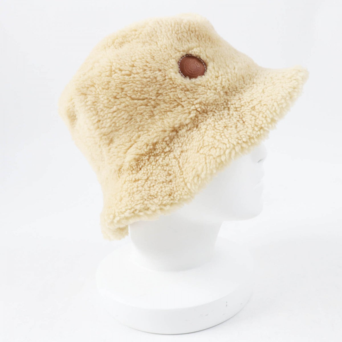 HERMES hat Main: Sheepskin, Leather part: Cowhide, Lining: 56% cotton, Lining: 44% rayon, Lining: 65% rayon beige Fove Women 57