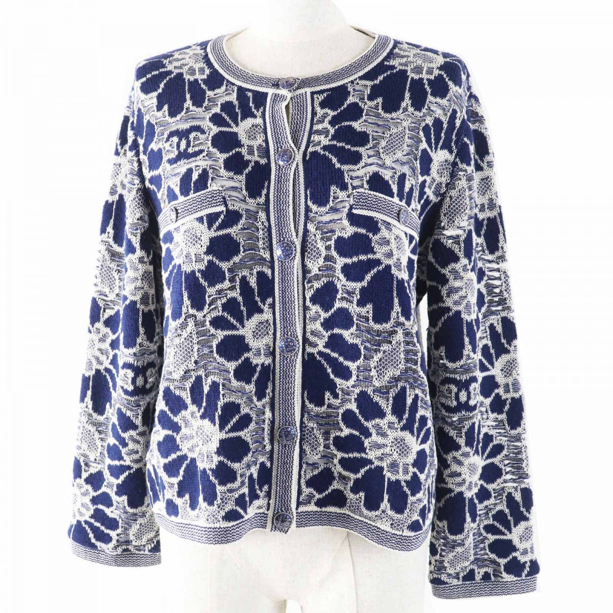 CHANEL cardigan P63038 Main: 52% wool, Main: 32% cotton, Main: 16% polyamide, Part: 55% cotton, Part: 23% wool Navy white Women 38