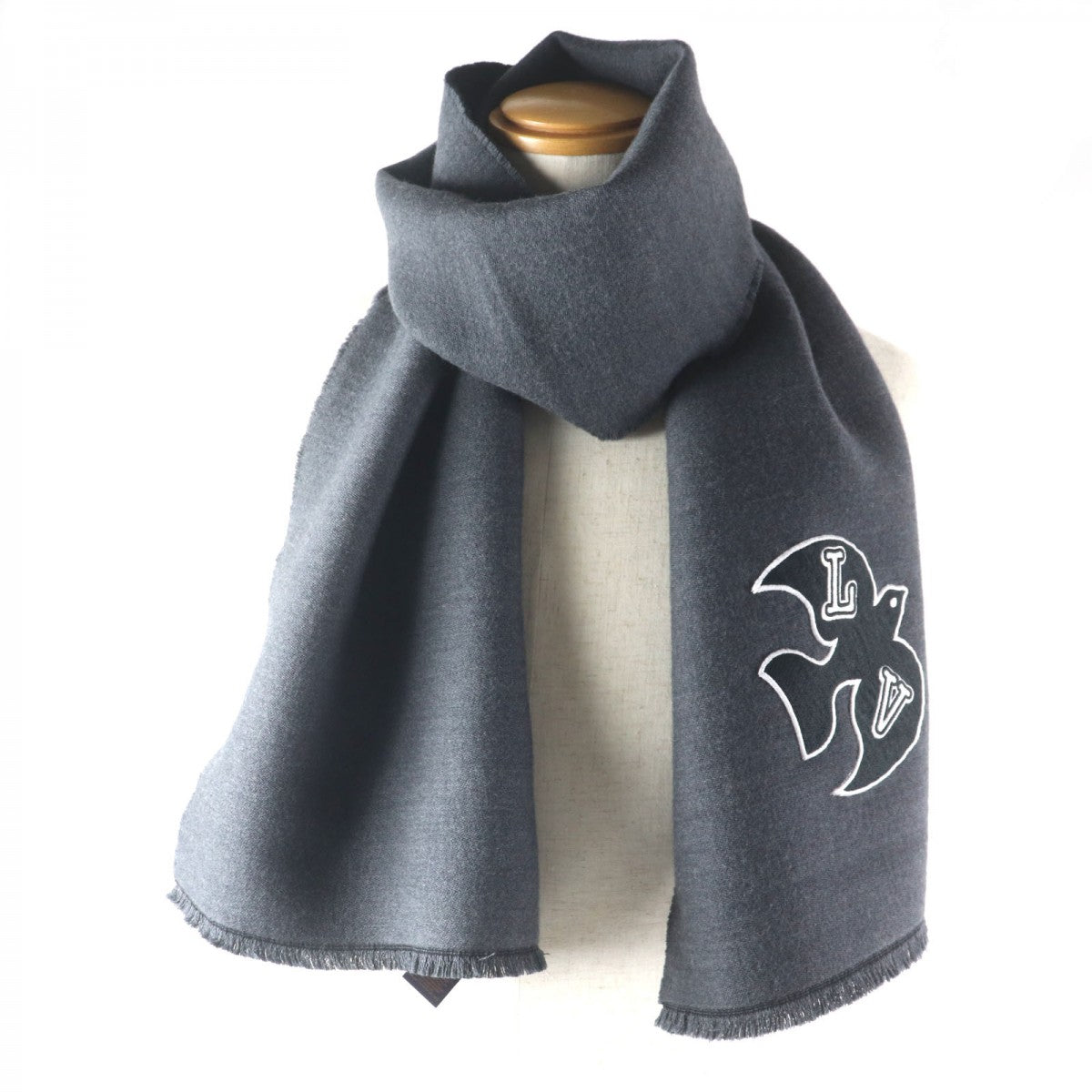LOUIS VUITTON Scarf M77944 Main: 100% wool, Part: 100% polyester gray Echarpe LV Harmony mens
