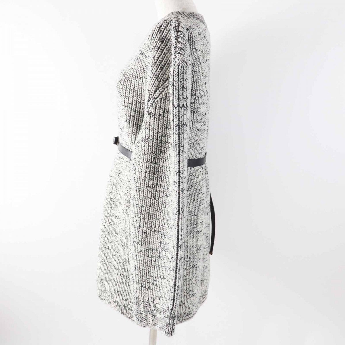LOUIS VUITTON knit Main: 100% wool, some parts: 50% cotton, some parts: 50% polyester, some parts: sheepskin, some parts: 50% cotton Black White Women M
