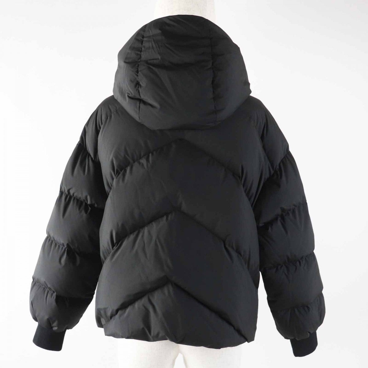 HERMES Down jacket 4H0178DR Main: 100% polyester, Lining: 100% polyester, Filling: 90% down, Filling: 10% feather, Part: 92% wool black Women 34