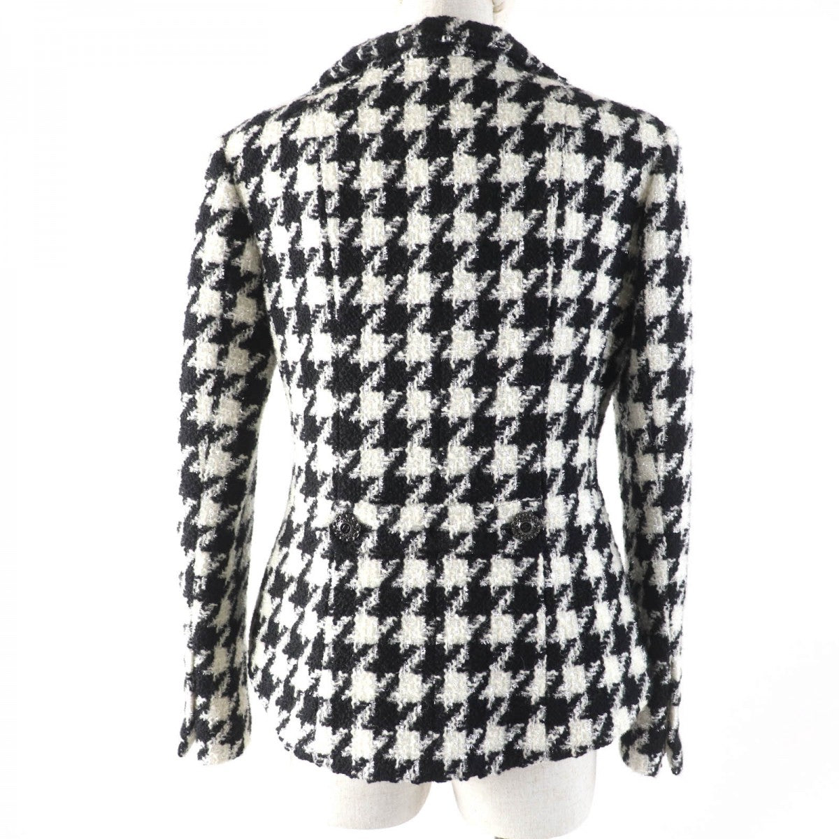 CHANEL Jacket P62358V47832 Main: 75% wool, Main: 15% polyamide (nylon), Main: 10% viscose (rayon), Lining: 61% wool, Lining: 16% silk Black White Women 36