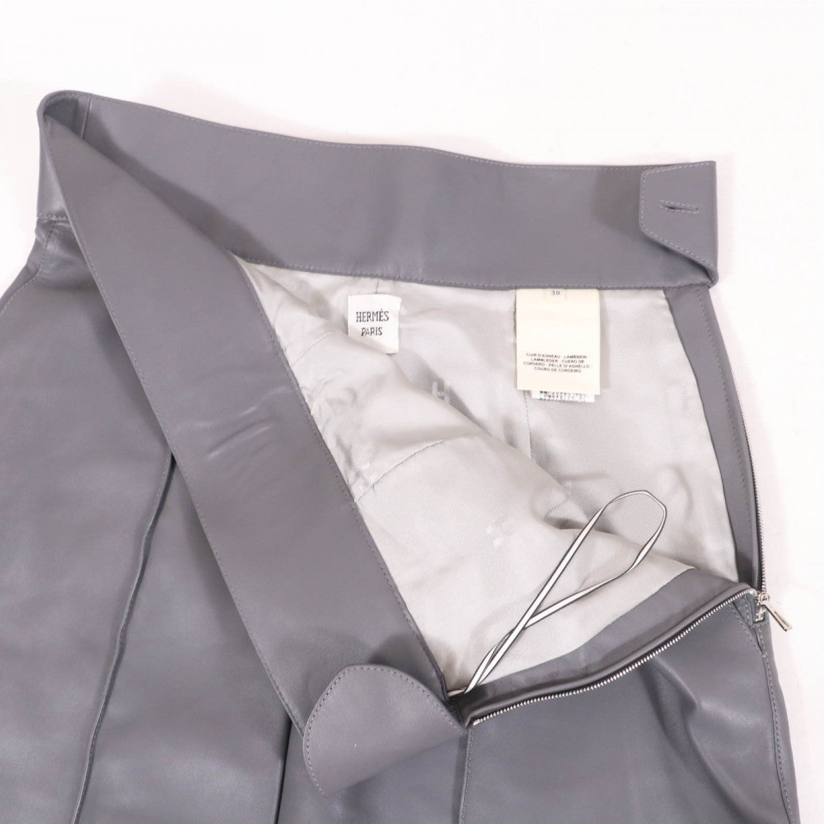 HERMES Shorts Main: Sheepskin, Lining: 65% Rayon, Lining: 35% Cotton gray Women 38