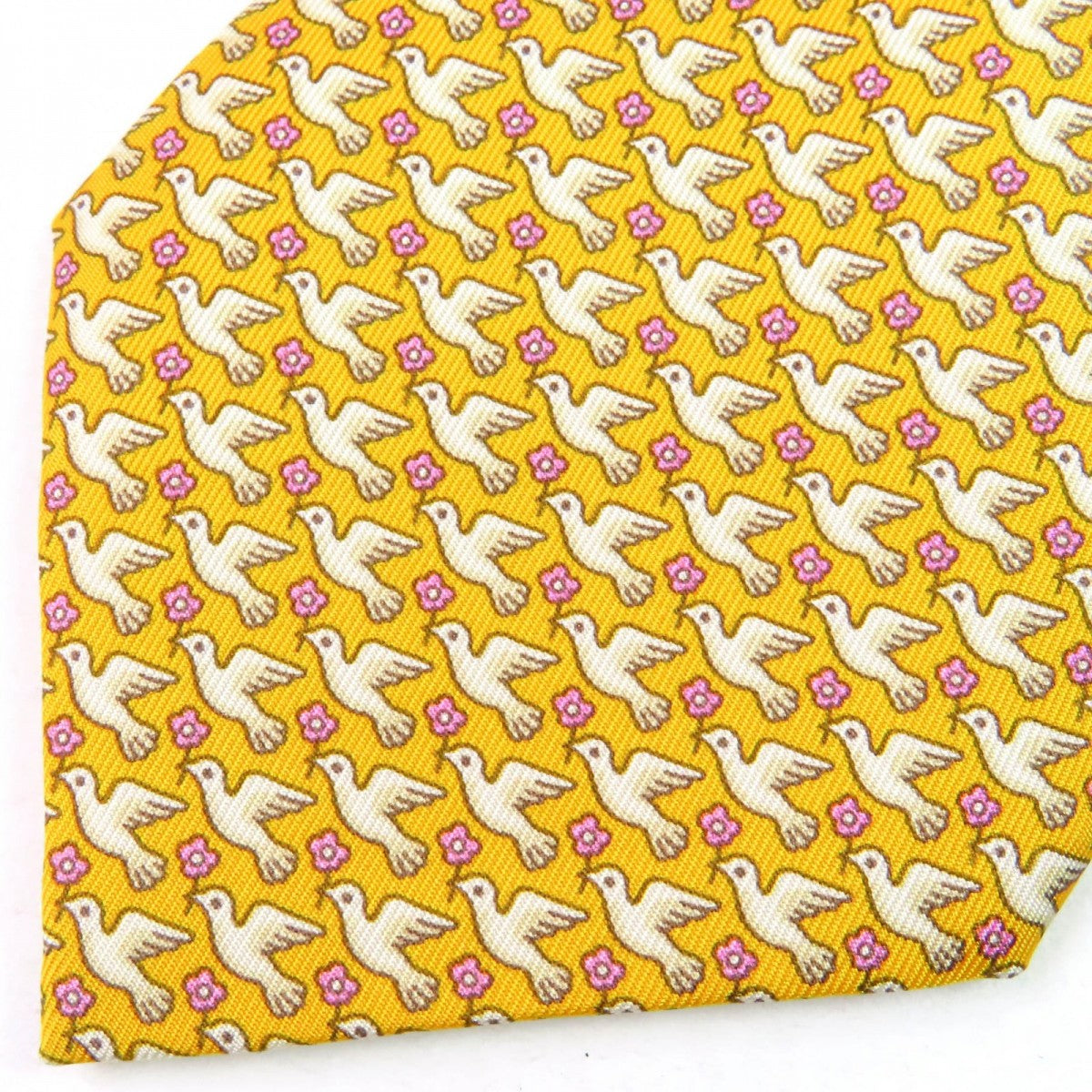 HERMES tie Main: 100% silk Yellow type mens