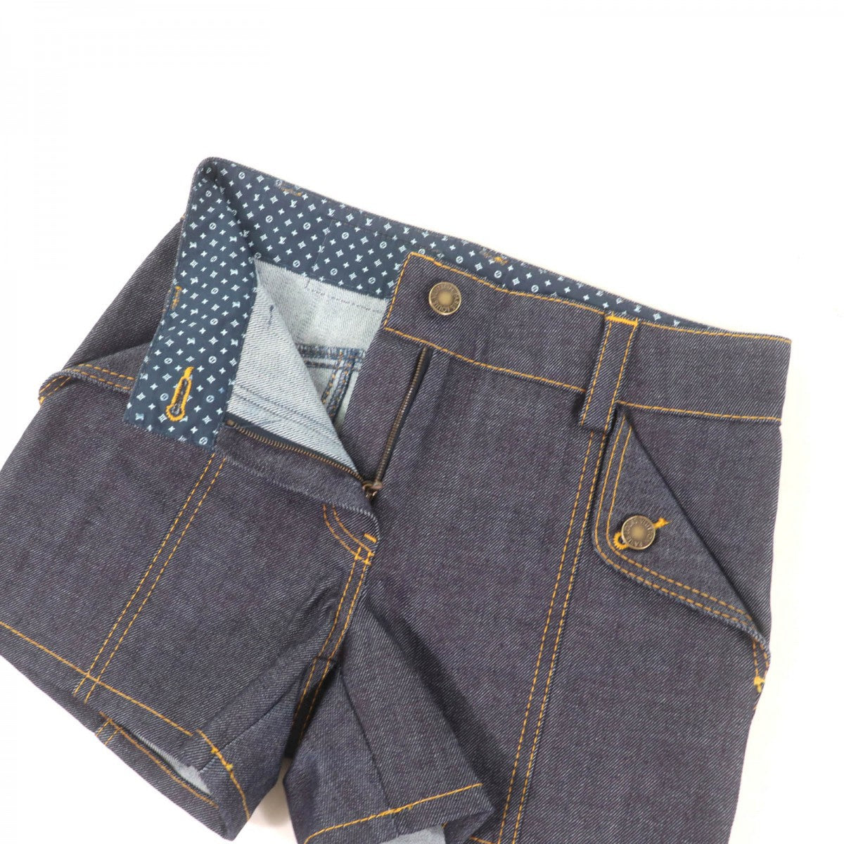 LOUIS VUITTON Shorts Main: 95% cotton, Main: 5% polyurethane Indigo Women 34