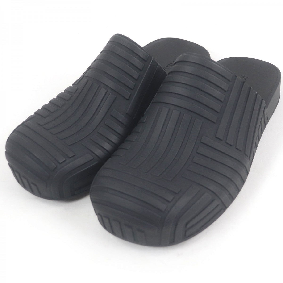 BOTTEGAVENETA Sandals 690104 rubber black SLIDER SANDAL 42