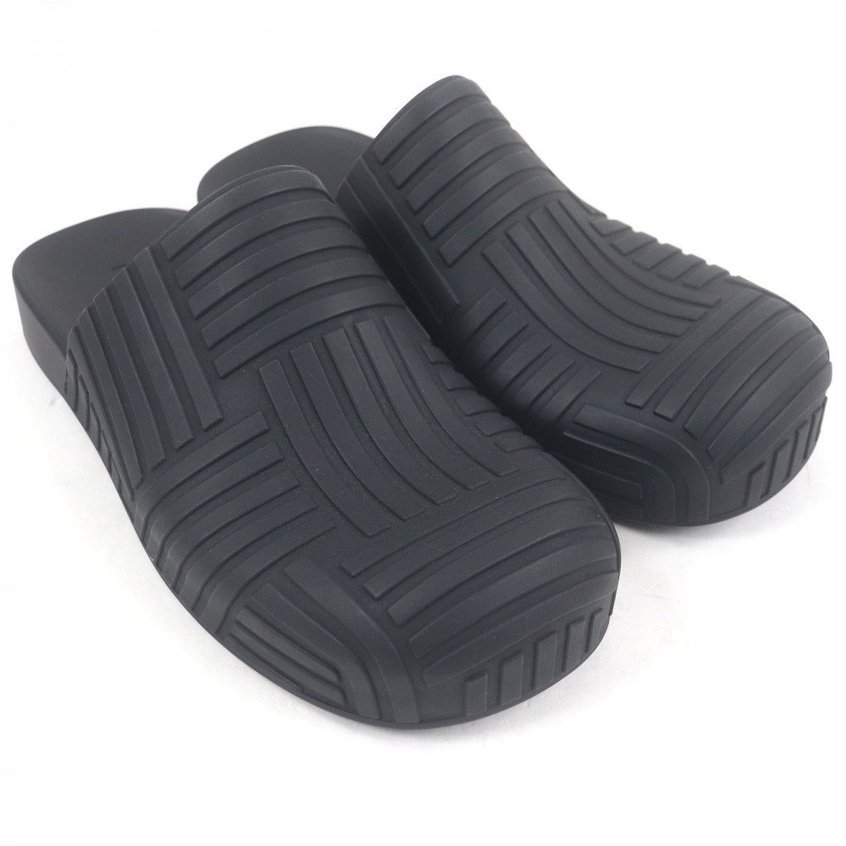 BOTTEGAVENETA Sandals 690104 rubber black SLIDER SANDAL 42