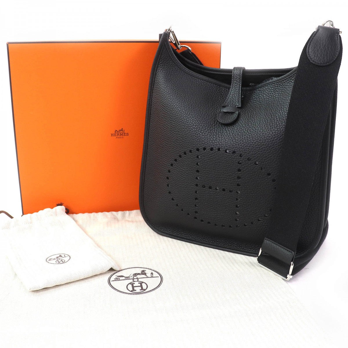 HERMES Shoulder Bag H056277CK89 Main�FTaurillon Clemence black Evelyn 3PM 29 Women
