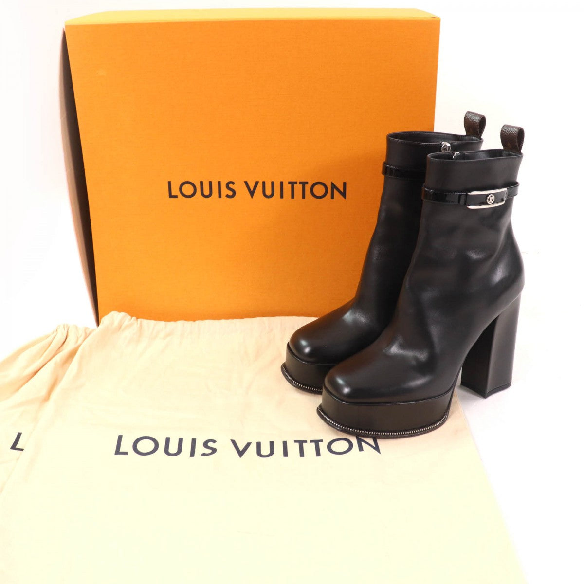 LOUIS VUITTON short boots leather black Fame Line 37.5