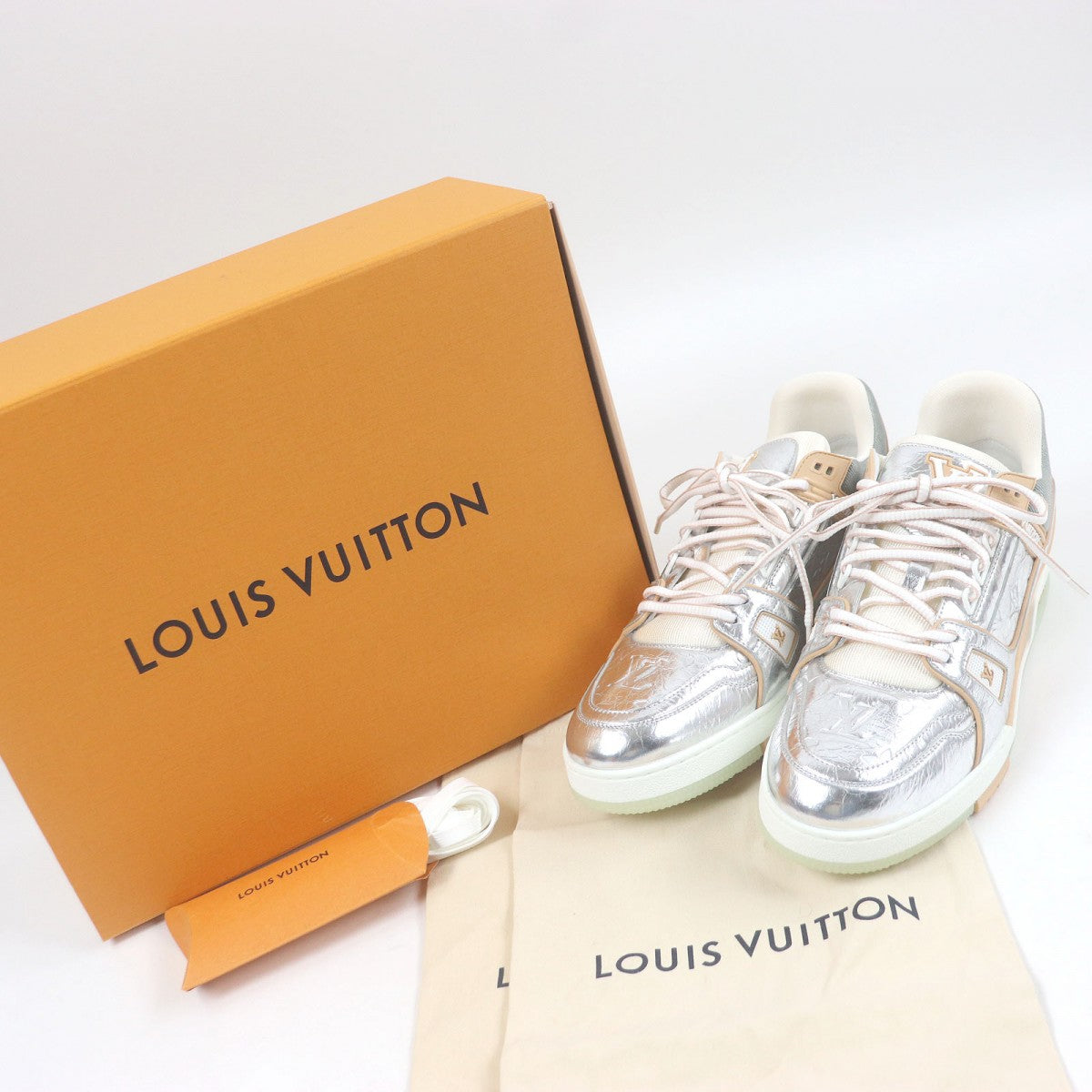 LOUIS VUITTON Low cut sneakers leather Silver LV Trainer Line 9