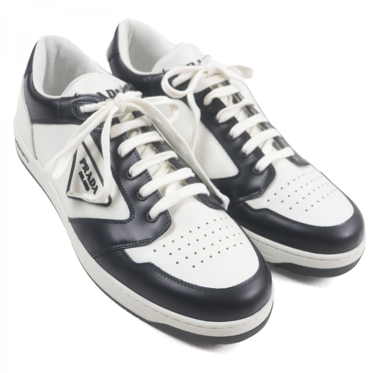 PRADA Low cut sneakers 2EE363 leather White black 8