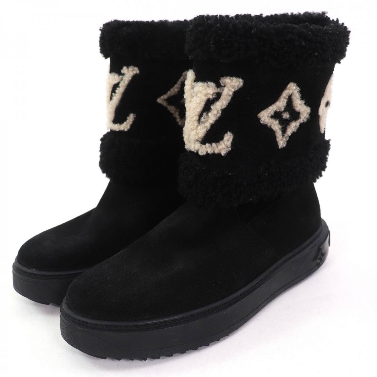 LOUIS VUITTON Ankle boots Mouton Black Ivory snowdrop line 37.5