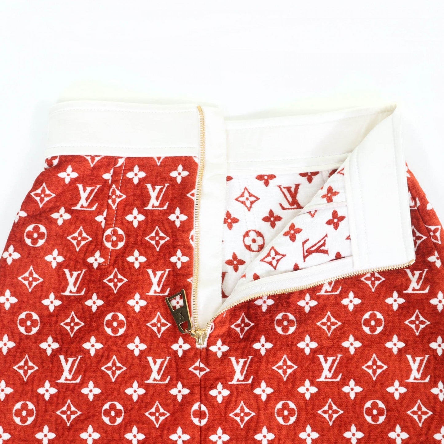 LOUIS VUITTON skirt FNSK41 Rayon Red type 34