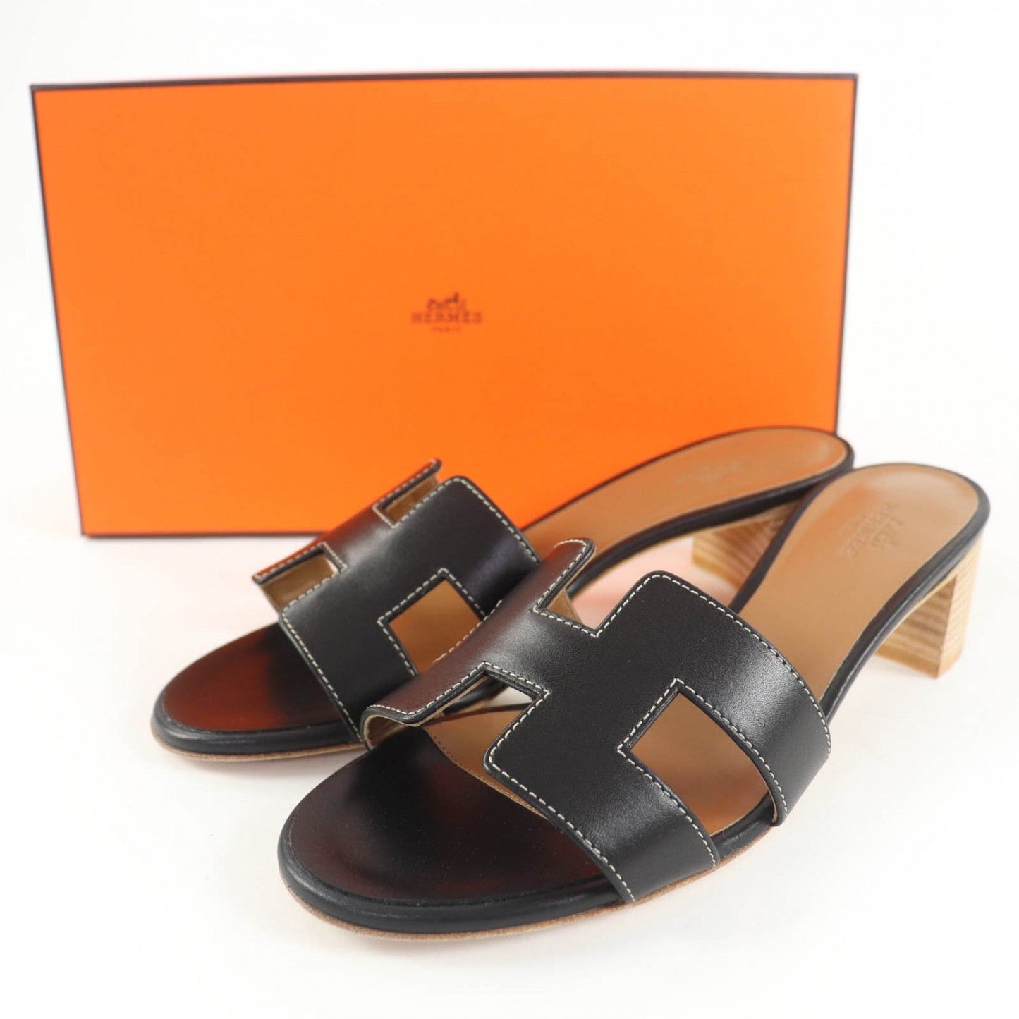 HERMES Sandals leather black Oasis 37