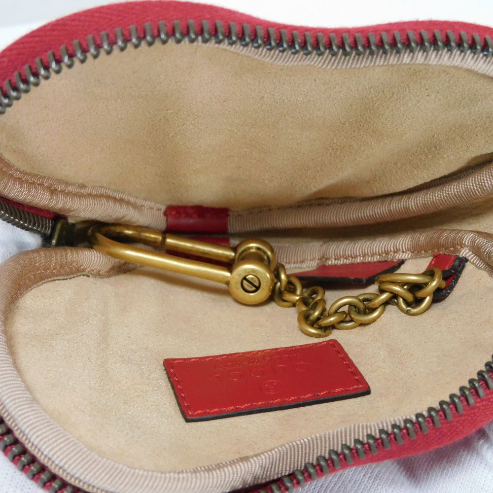 GUCCI Coin case 699517 DTDHT 6433 Calf leather Red Current Chevron Keyring, in good condition GG Marmont Double G heart-shaped coin purse Women