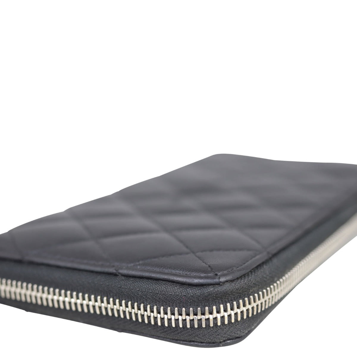 Chanel Classic Zipped Wallet | Lambskin