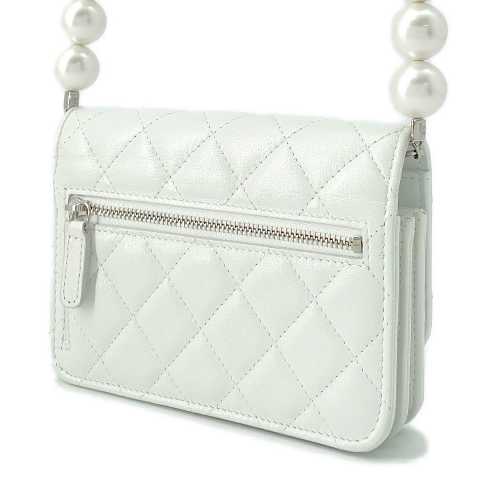 CHANEL Matelasse Pearl Shoulder Wallet WhiteAP1839 Calf Leather